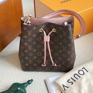 LOUIS VUITTON Monogram NeoNoe Bucket Bag-pink Interior